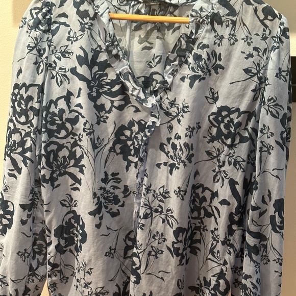 Floral Shirt with ruffle around the nick. - Picture 2 of 6